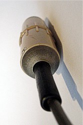 Mikrofon Neumann CMV 571 - zadní pohled